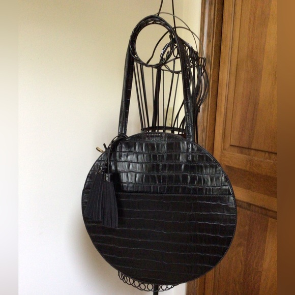 Street Level Handbags - Street Level Jakko Circle Tote, black, new, 16”x16”